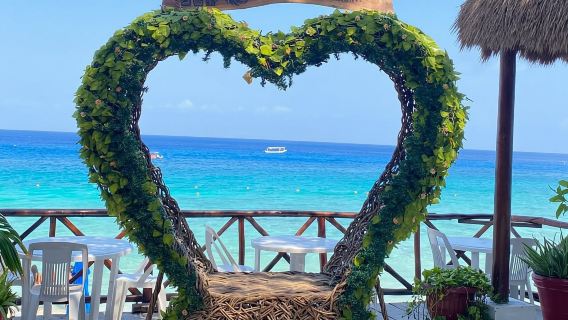 Cozumel: All-Inclusive-Tagespass für den Beach Club mit offener Bar