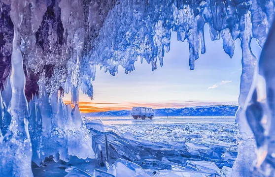俄羅斯貝加爾湖+奧爾洪島+胡日爾村+薩滿巖石一日遊