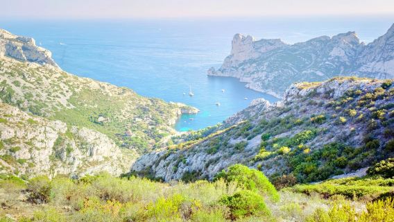 馬賽出發+卡朗格峽灣+法羅宮+奧夫谷+舊港中文地陪徒步