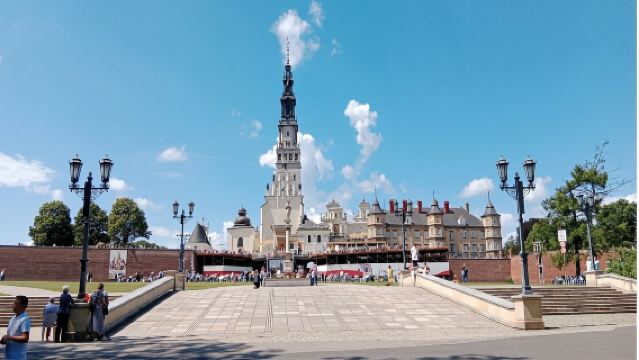 華沙出發：光明山修道院一日遊