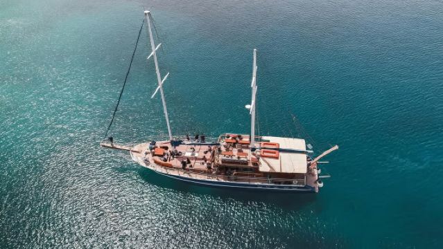 Tur 3 Pulau dari Athena (Pulau Agistri/Moni atau Metopi/Pulau Aegina)