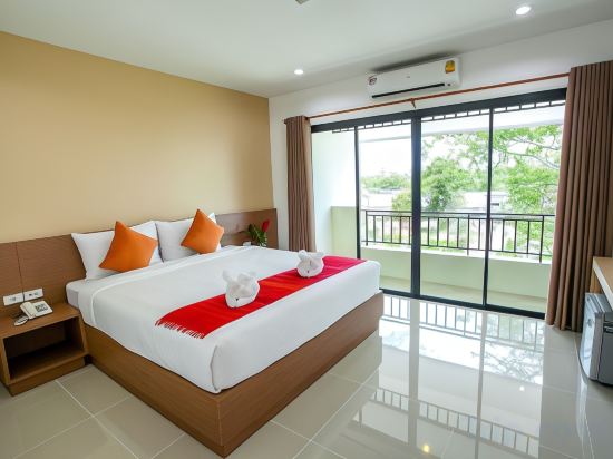 Wanarom Residence Hotel Room Type - Deluxe Double Bed Room