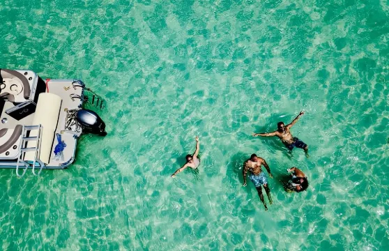 清水灣海灘私人浮筒船之旅（六人）