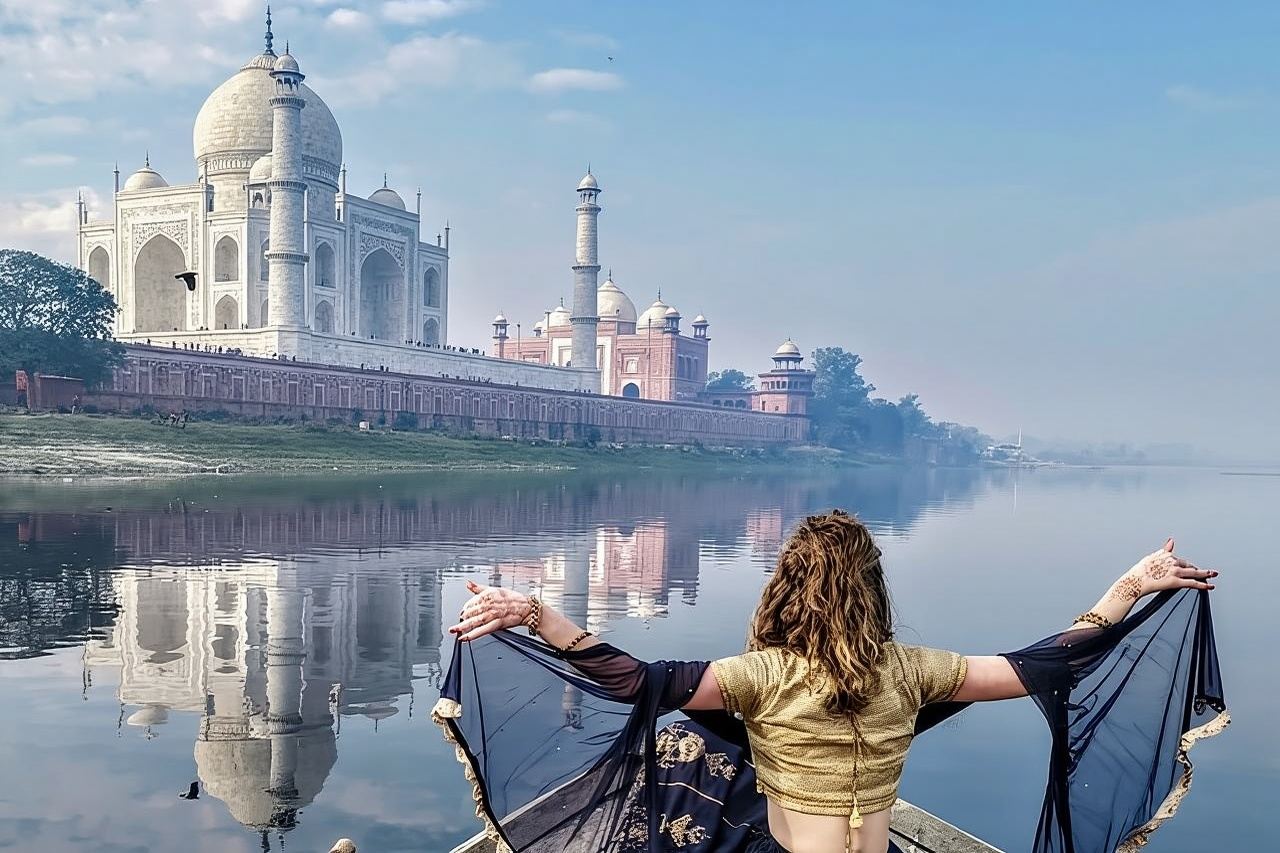Gita di un giorno all-inclusive al Taj Mahal e al Forte di Agra da Delhi in auto