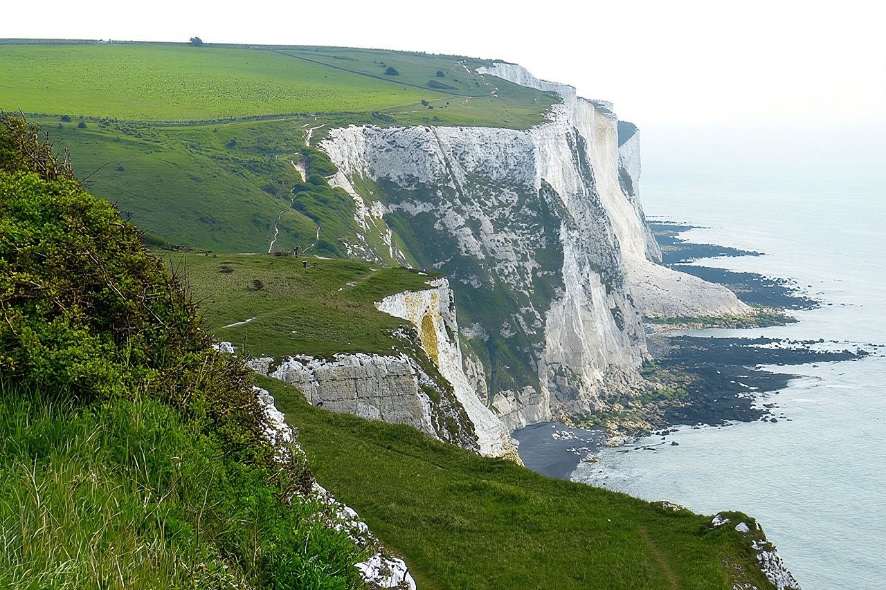 White Cliffs of Dover & Historic Canterbury Day Tour from London