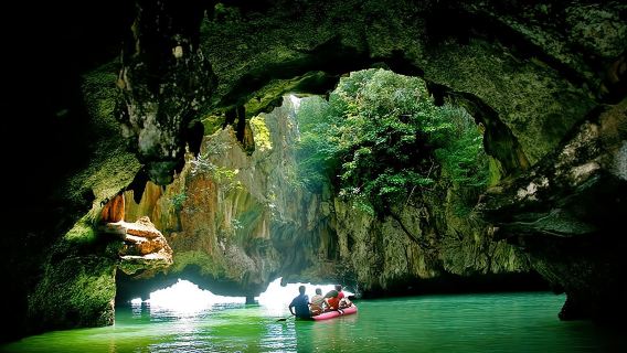 ทัวร์พายเรือแคนูถ้ำพังงาและเกาะเจมส์บอนด์