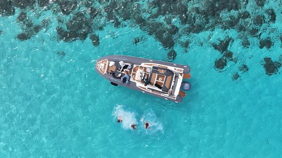 Private Boat Tour to Blue Lagoon Comino Caves and Gozo