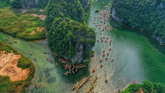 Ninh Binh Private Tour to Mua Cave Trang An Grottoes From Hanoi