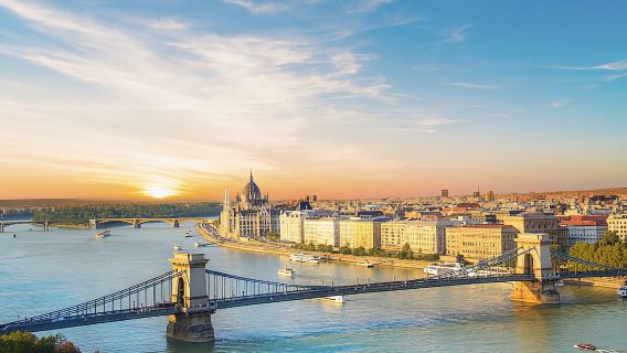 Escape Tour self-guided, interactive city challenge in Budapest