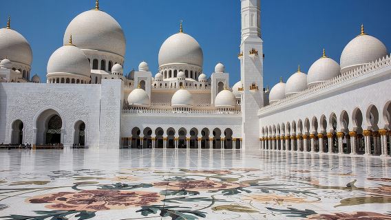 Private Abu Dhabi City Tour with Grand Mosque & Heritage Village