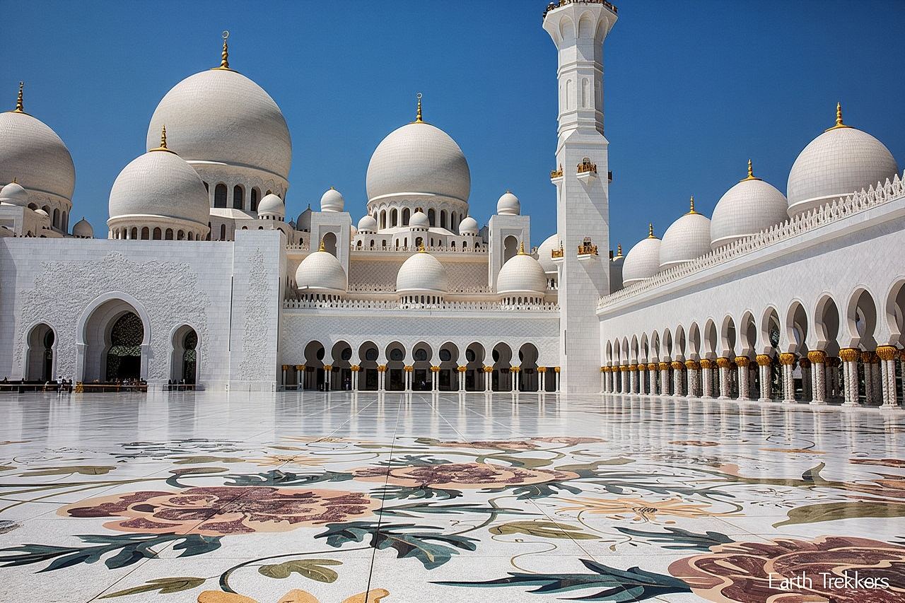 Private Abu Dhabi City Tour with Grand Mosque & Heritage Village 