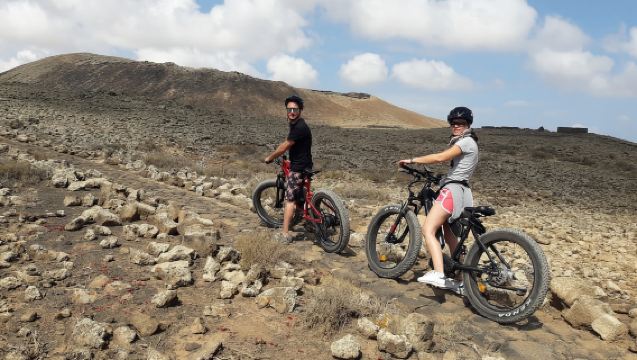 Desde Corralejo: Tour guiado en bicicleta eléctrica por Fuerteventura