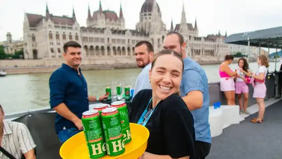 Budapest: Sip & Sail Danube Cruise with Unlimited Beer