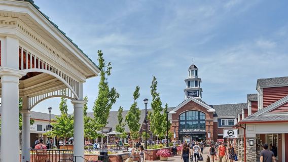 Cold Springs, Amerika Syarikat + Woodbury Common Premium Outlets