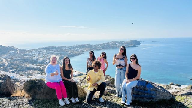 ทัวร์ส่วนตัวรอบเกาะไมโคนอสด้วยรถจี๊ป Renegade พร้อมไกด์ท้องถิ่น