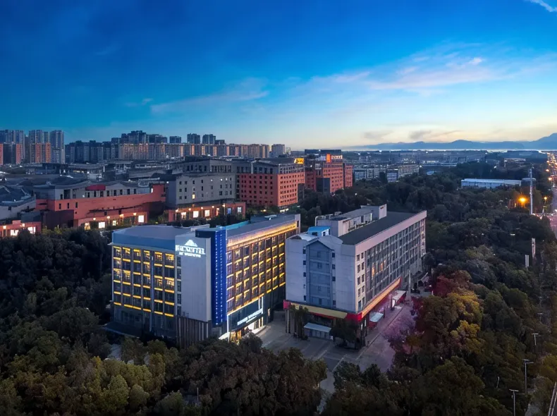 Microtel by Wyndham Kunming Guandu