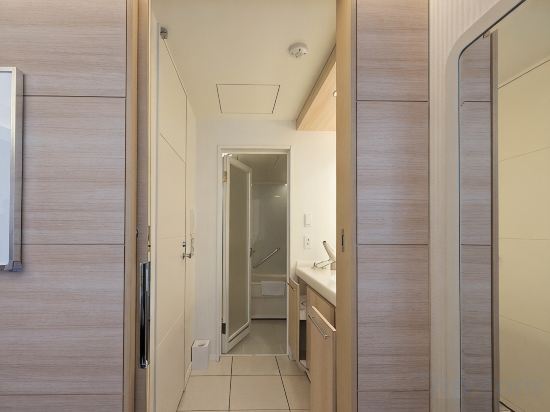 Hotel Elsereine Osaka - Tap to explore photos