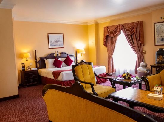 Delmon International Hotel Room Type - Suite