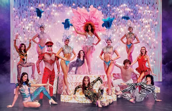 巴黎天堂拉丁歌舞表演，含香檳