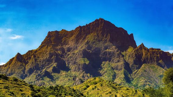 Trekking: Parco Naturale del Monte Tchota - Pico D'Antónia (1394 m) - Longueira