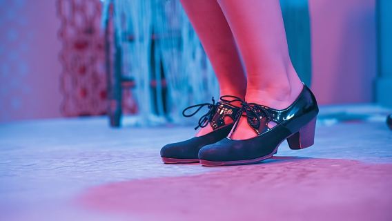 Flamenco, Tapas and Wine Tour in Malaga