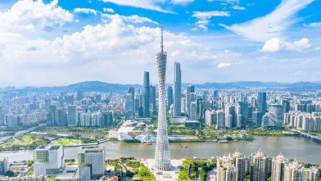 Canton Tower + Pearl River Night Cruise Half-Day Private Tour (Door-to-Door Pickup + Admission Ticket for Family Tour)