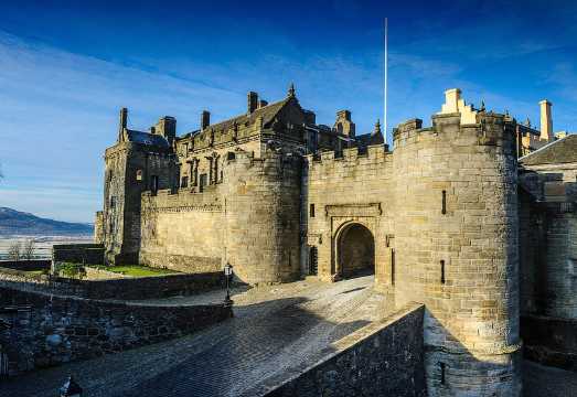 Loch Lomond & Stirling Castle Small Group Tour from Glasgow