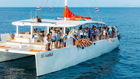 เรือใบเบลล่า ทัวร์เกาะราชา + เกาะปะการัง + แหลมพรหมเทพ ตลอดทั้งวัน/ทัวร์ 1 วัน