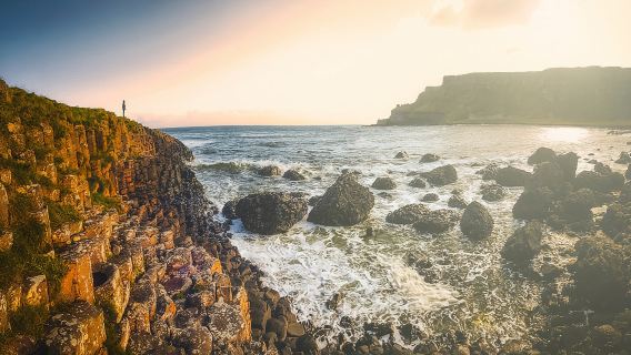 都柏林出發黑暗樹籬+巨人之路+卡里克索橋+鄧路斯城堡權遊取景