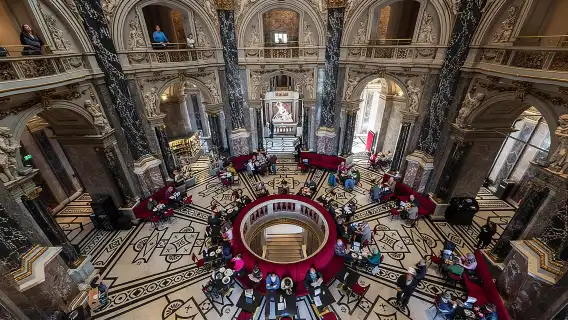 พิพิธภัณฑ์ประวัติศาสตร์ศิลปะเวียนนาและคลังสมบัติจักรวรรดิเวียนนา