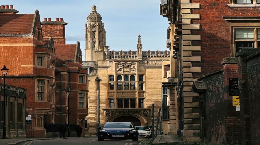 英國劍橋+劍橋大學一日遊【普通話司導，倫敦來回，到門接送】