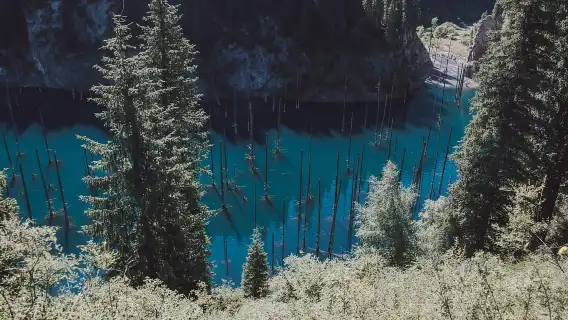อัลมาตี: ทะเลสาบโคลไซและไคน์ดี และทริปเต็มวันแบล็คแคนยอน