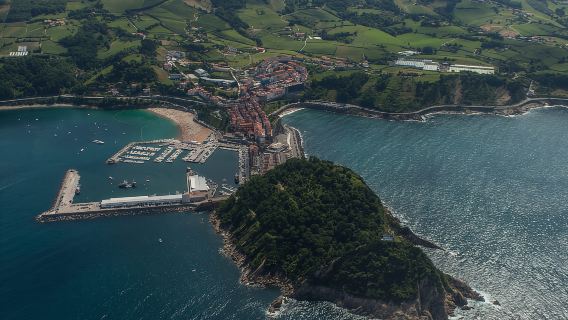 Bilbao: San Sebastian, Getaria, and Basque Farmhouse Tour