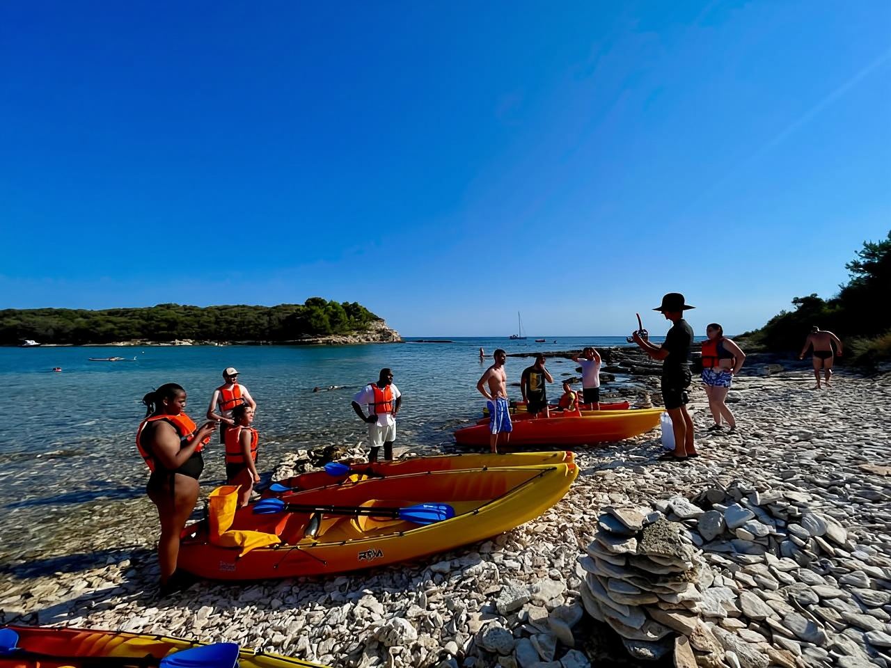 Pula: Tur Kayak Gua, Ngarai, dan Pulau Snorkel&Jelajahi