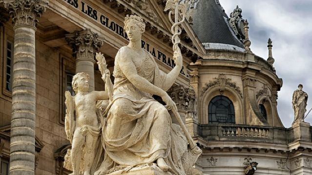  Paris Essential City Pass for Top Attractions