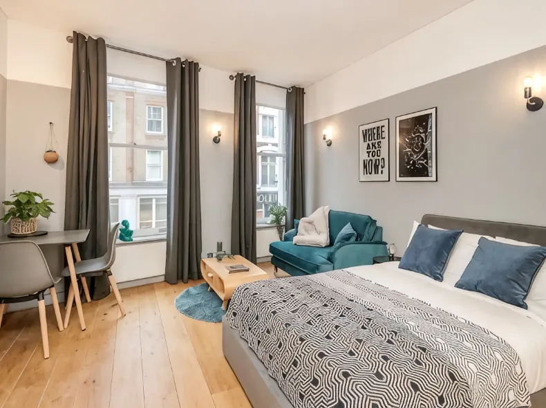 Kula London - Holborn