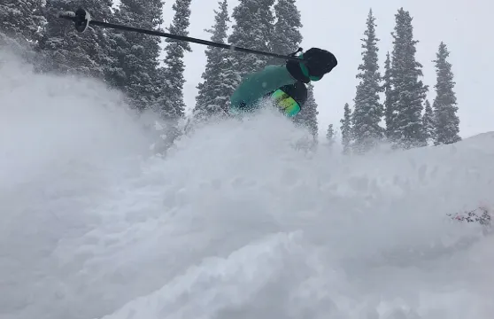 私人鷹郡/韋爾機場至韋爾接送服務