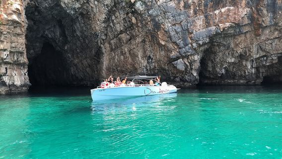 Kotor-Besichtigung: Gruppentour zur Felsengrotte und zur Blauen Grotte