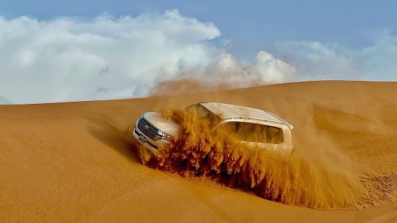 杜拜沙漠之旅：沖沙、騎駱駝、滑沙和五星級燒烤