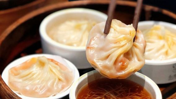 Shanghai Private Food and Culture Tour (Breakfast or Dinner; 10 Dishes at 5 Eateries)