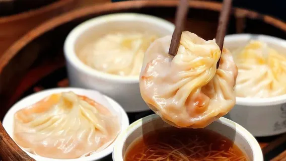 Shanghai Private Food and Culture Tour (Breakfast or Dinner; 10 Dishes at 5 Eateries)