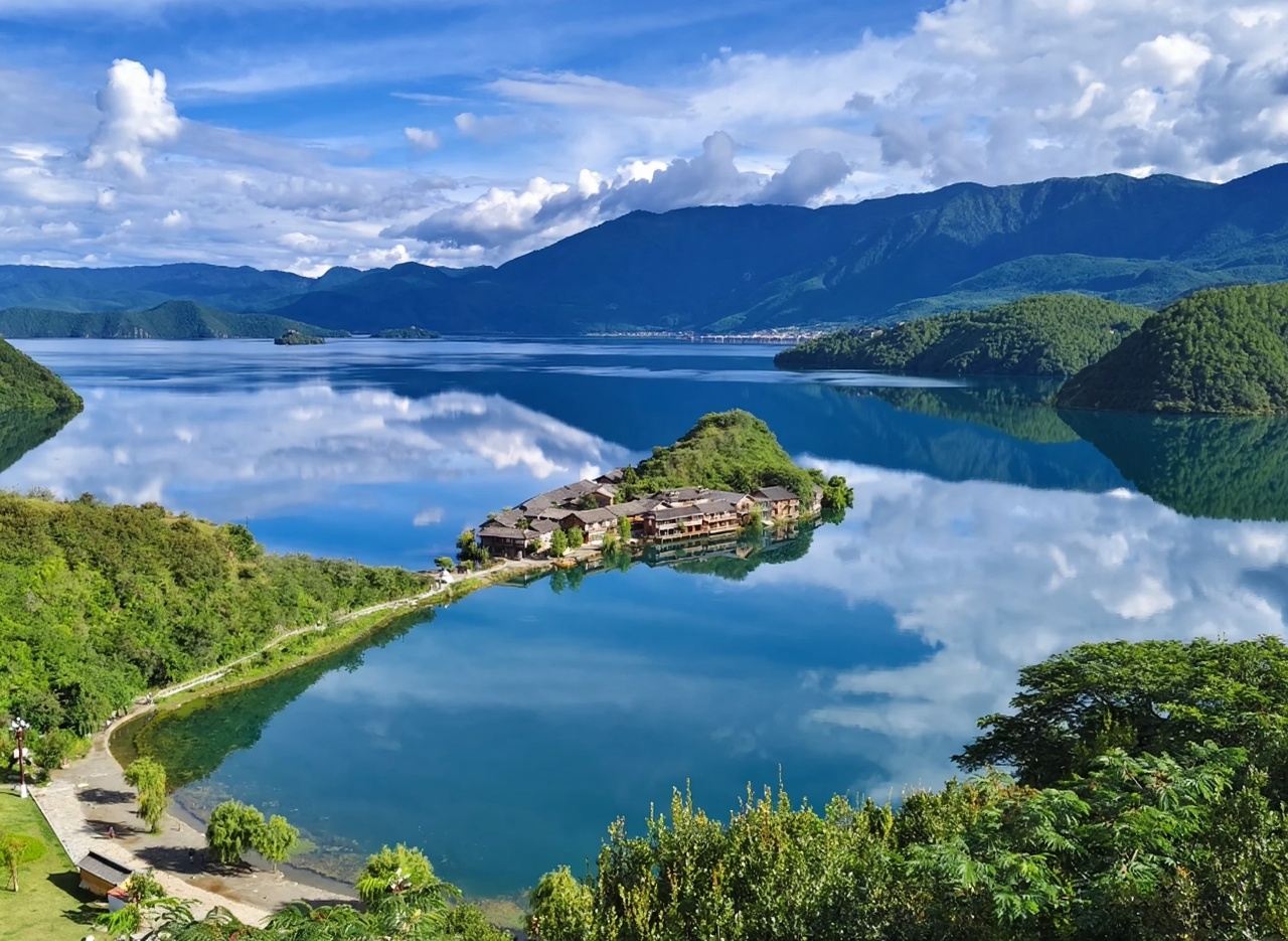 윈난 리장 루구호 관광명소 - 번역/가이드/현지 가이드 - 시티워크|관광지 체험|영어/러시아어/프랑스어/기타 외국어|문의 환영합니다