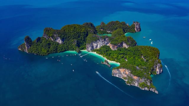 Excursión a la isla Krabi Hong: Alquile un barco privado de cola larga