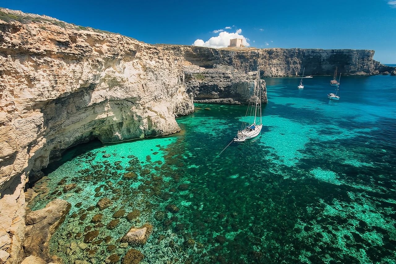 Coastal Ferry Cruise to The Blue Lagoon (Comino Island)