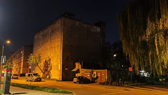 Danzica: tour privato in bicicletta di Wrzeszcz e del quartiere dei cantieri navali