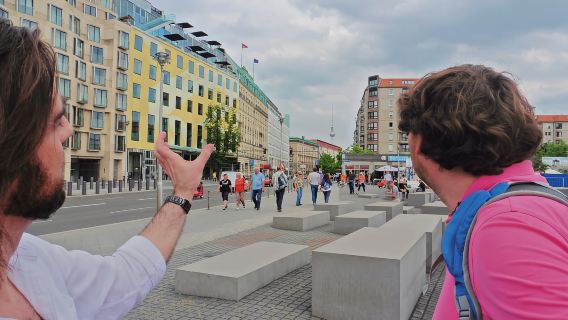 Berlin: Historische Sehenswürdigkeiten & Berliner Mauer-Tour mit einem Berliner