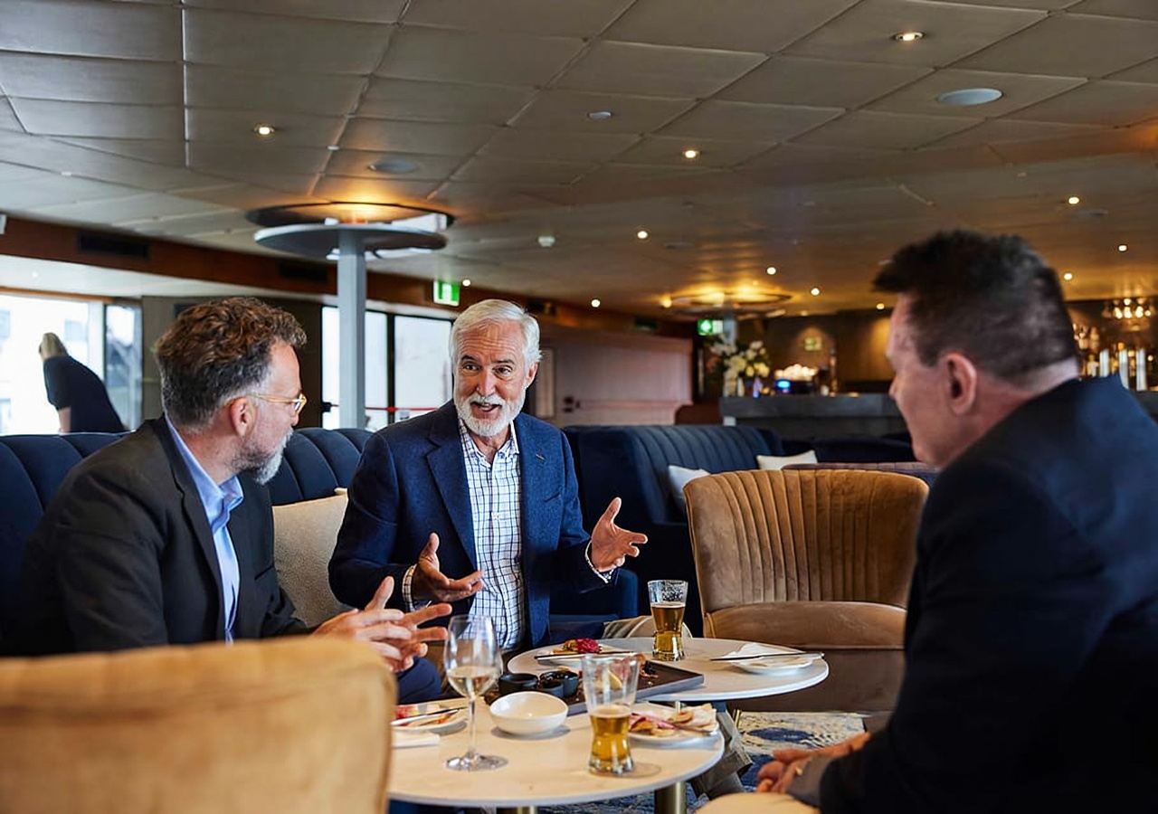 Sydney: Harbour Cruise with Charcuterie Board & Drinks