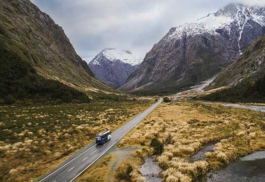 From Queenstown: Half-Day Guided Tour to Mount Cook