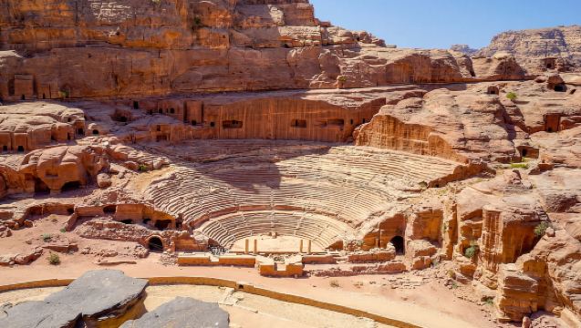 アカバ発：ペトラ ワンデーツアー