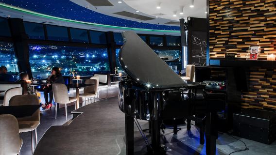 Thessaloniki: Dreherlebnis im OTE-Turm mit kleinem Imbiss